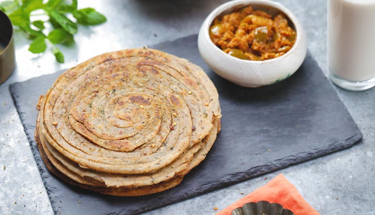 बनाना चाहते है बाजार जैसा कुरकुरा 'लच्छा पराठा', इस्तेमाल करें यह तरीका #Recipe lachha paratha recipe,recipe,parantha recipe,special recipe