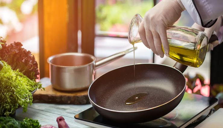 खाने का जायका बढ़ाने के लिए इस तरह लगाए उसमे तड़का, मिलेगी आपको वैरायटी