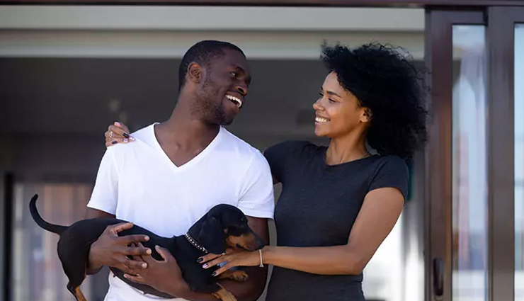 signs someone enjoys your company,how to tell if someone likes spending time with you,signs they love being around you,do they enjoy being with me,how to know if someone enjoys your presence,true signs of a good connection,body language signs they enjoy your company,emotional signs someone values your time,nonverbal cues they love spending time with you,how to tell if someone is happy around you,relationship bonding signs,social connection signals,signs of genuine companionship