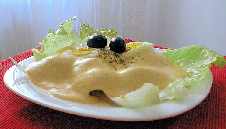 spiciest dishes from all over the world,spiciest dishes,vindaloo,goa,india,phaal curry,birmingham,uk,papa a la huancaina,peru,sichuan hot pot,china,jerk chicken,jamaica,kimchi jjigae,korea