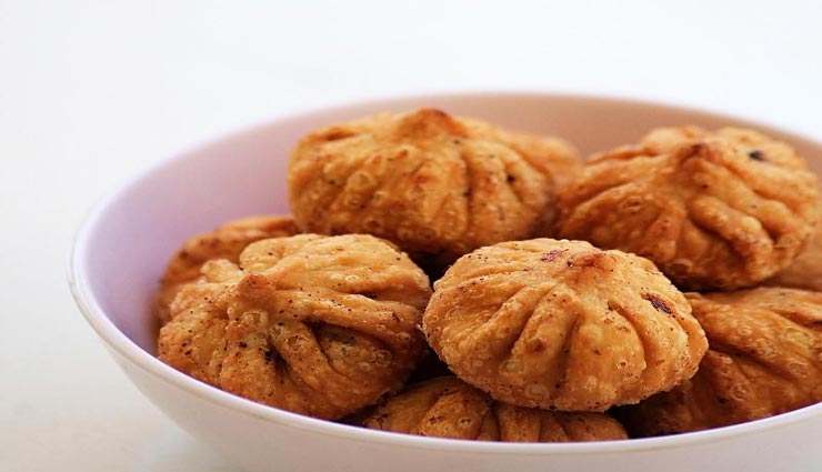 इस बार मीठे की जगह बनाए स्पाइसी मोदक, उठाए त्यौहार का आनंद #Recipe
