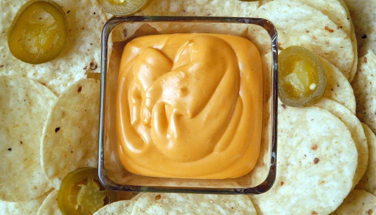 spicy nacho cheese sauce,sauce recipe,snacks recipe,recipe