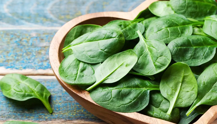 vitamin k,foods rich in vitamin k,vitamin k rich foods,healthy food,spinach,cooked kale,broccoli,collard greens,mustard greens,turnip greens,natto,lamb,Health,Health tips