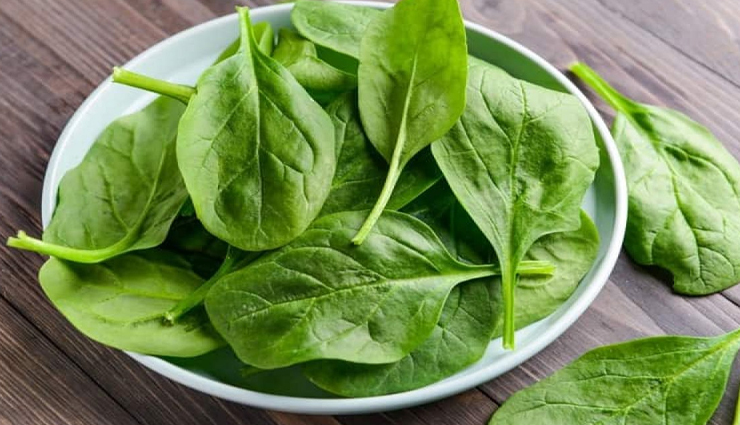 दवाइयां लेने की बजाय इन 8 आहार से पूरी करें शरीर में आयरन की कमी iron-rich foods,anemia prevention,nutrient-rich diet,hemoglobin production,iron-deficiency,blood health,plant-based iron,iron bio availability,nutritional benefits,healthful diet,vegan sources,red blood cells,iron supplements,mineral absorption,meat alternatives,iron-fortified foods,balanced diet,iron-rich vegetables,iron-rich fruits,iron-rich nuts and seeds,healthy food