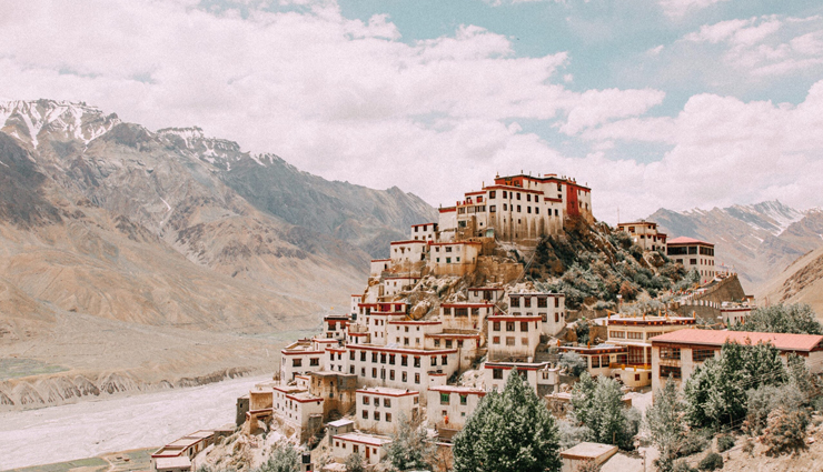 spiti valley,places to visit in spiti valley,key monastery,chandratal lake,kunzum pass,tabo monastery,pin valley national park,kibber