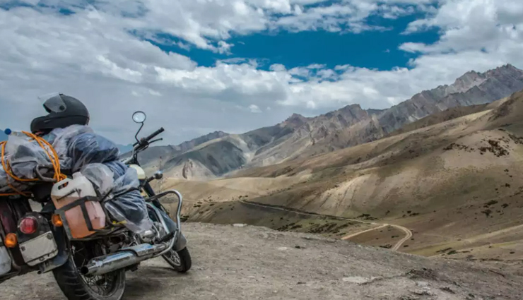 travel places,indian places,dangerous indian road