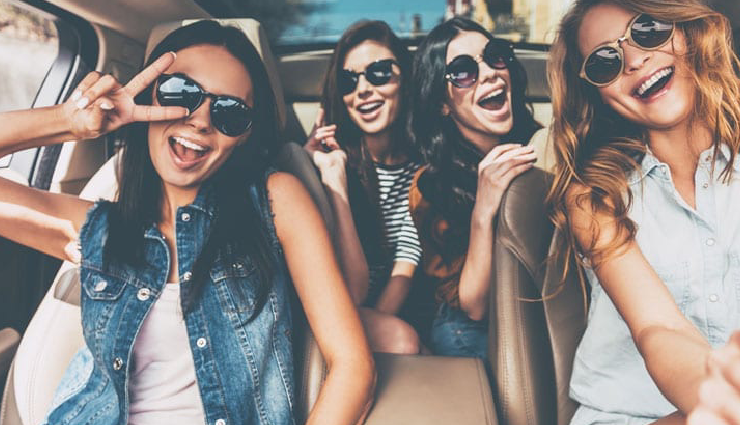 spontaneous living,embracing spontaneity,tips for spontaneous living,living in the moment,embracing life surprises,living a carefree life,spontaneity and happiness,seizing the moment,spontaneous adventures,living life spontaneously