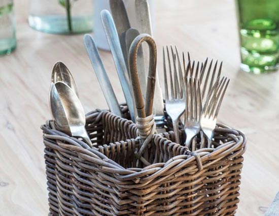 Your Kitchen Utensils Can Help You Put on Perfect Make-up