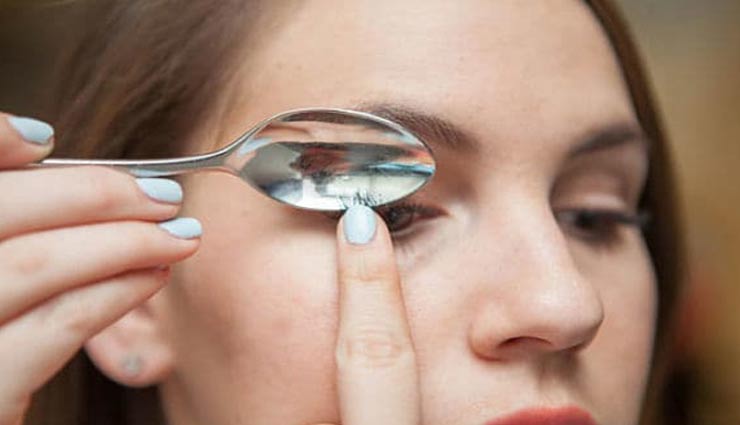 your kitchen utensils can help you put on perfect make-up,make up with spoon,make up with fork,easy  make up ideas,make up tricks,beauty tips