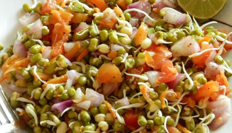 healthy road trip snacks,best snacks for road trips,nutritious snacks for traveling,cheese and apple slices,roasted chickpeas,shelled pistachios,granola bars,makhana snacks,homemade trail mix,sprout salad,energy balls,pumpkin seeds,hard-boiled eggs