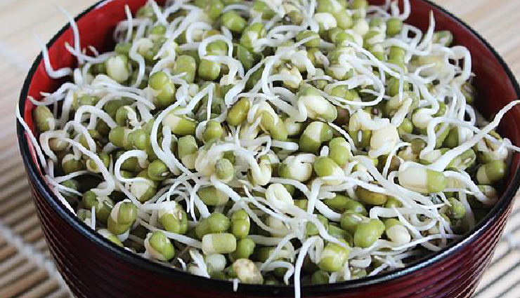 sprouts dosa recipe,healthy breakfast dosa,protein-rich dosa,nutritious dosa variation,moong bean dosa,easy dosa recipe,homemade dosa batter,vegetarian dosa option,indian breakfast recipe,fermented dosa batter