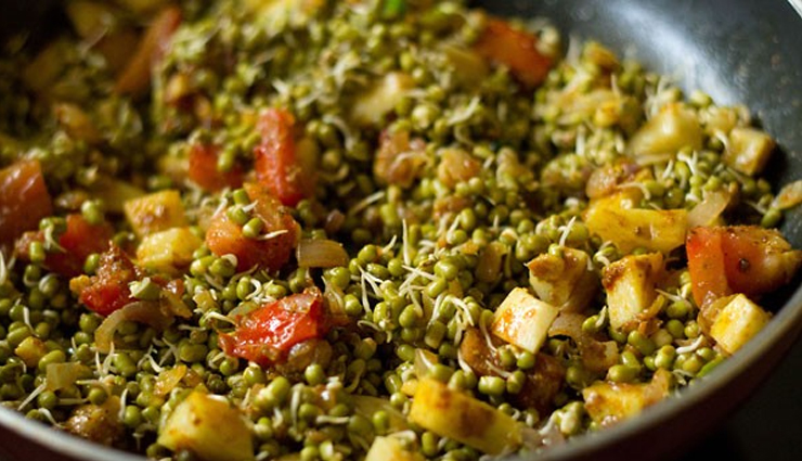 healthy recipe,bored of eating normal sprouts,try these mouth watering recipes,sprouts recipes,recipe to loose weight