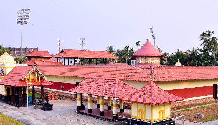 8 must visit temples of kozhikode,kozhikode temples,best temples in kozhikode,kozhikode religious sites,famous temples in kozhikode,kozhikode spiritual tour,temples to visit in kozhikode,kozhikode heritage temples,top temples in kozhikode,kozhikode temple guide