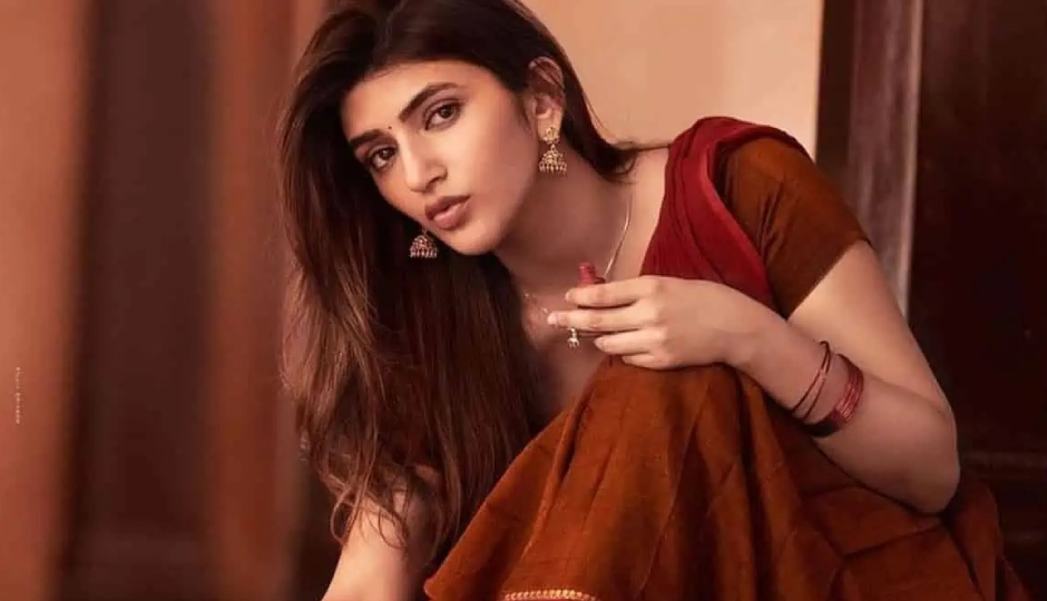 2 News : ‘वार 2’ का हिस्सा होंगी आलिया, खुद दिए संकेत, रणवीर और बॉबी के साथ मूवी में दिखेंगी यह एक्ट्रेस alia bhatt,actress alia bhatt,war 2,kiara advani,Hrithik Roshan,junior ntr,alia war,alpha,yashraj films,sreeleela,ranveer singh,bobby deol