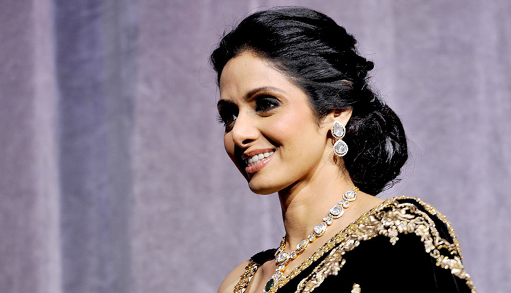 amrita arora,sri devi,5 bollywood celebrities who were pregnant at the time of their wedding,before wedding pregnancy of celebrities,divas who were pregnant before wedding,konkona sen sharma,celina jaitly,mahima chaudhary