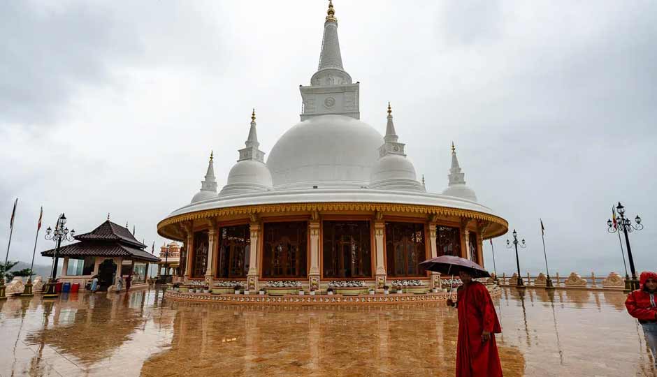 12 Famous Buddhist Temples To Visit in Sri Lanka