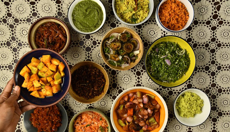 mouthwatering sri lankan food,must-try sri lankan dishes,best sri lankan cuisine,traditional sri lankan food,sri lankan street food,authentic sri lankan recipes,famous sri lankan dishes,sri lankan spices and flavors,popular sri lankan curries,best food in sri lanka for indian travelers