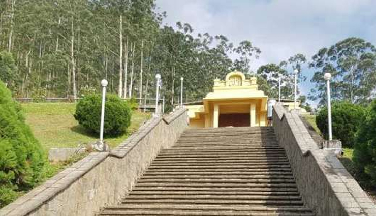 sri lanka,ramayana places in sri lanka,tourist attraction in sri lanka,seetha amman temple,sita kotuwa,munneswaram temple and manavari temple,ram sethu,pushpaka vimana,sanjeevani mountain dolukanda,hanuman temple in ramboda,ravana temple & caves,divurumpola,sigiriya