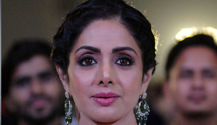 श्रीदेवी के पार्थिव शरीर को मुंबई लाने की अनुमति मिली