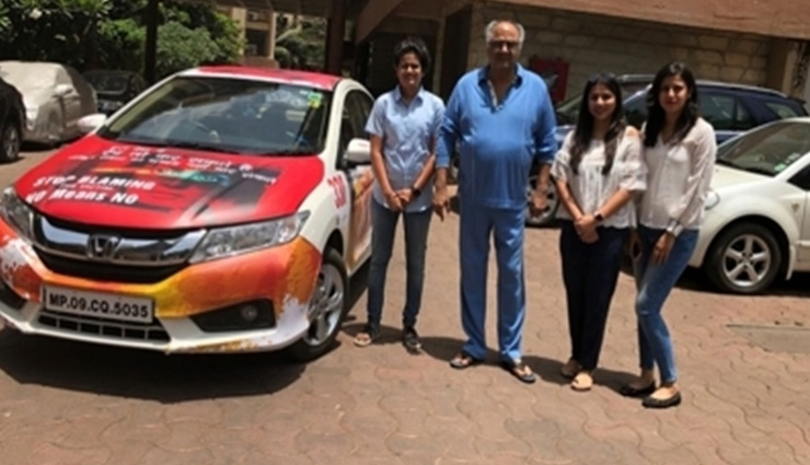 Lady Customized Her Car With Sridevi Pics, Leaves Janhvi and Boney Kapoor Emotional