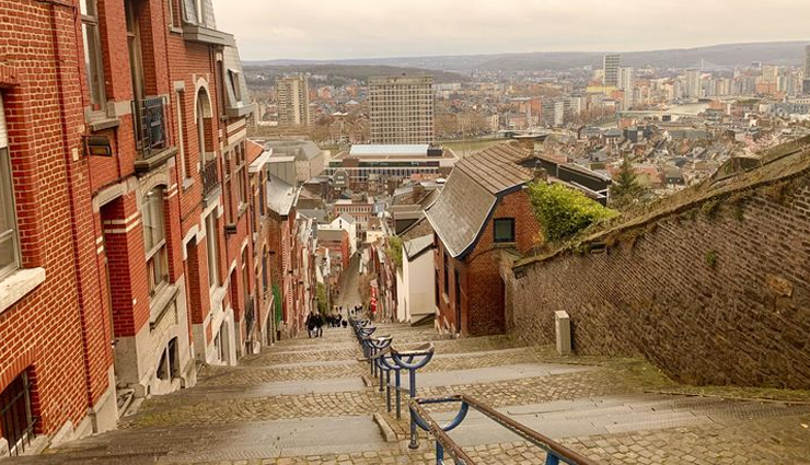 attractive staircases,staircases to visit around the world,bueren mountain,belgium,stairs above the sea,spain,spiral staircase in taihang mountains,china,awaji hyakudanen,japan,moses bridge stairs,netherlands