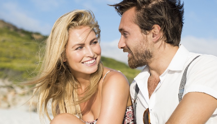 how to get out of the friend zone,turning friendship into love,friend to boyfriend tips,make a friend fall in love,friend zone advice,romantic feelings for a friend,how to tell a friend you like them,friendship to relationship,how to date a friend,signs they like you back