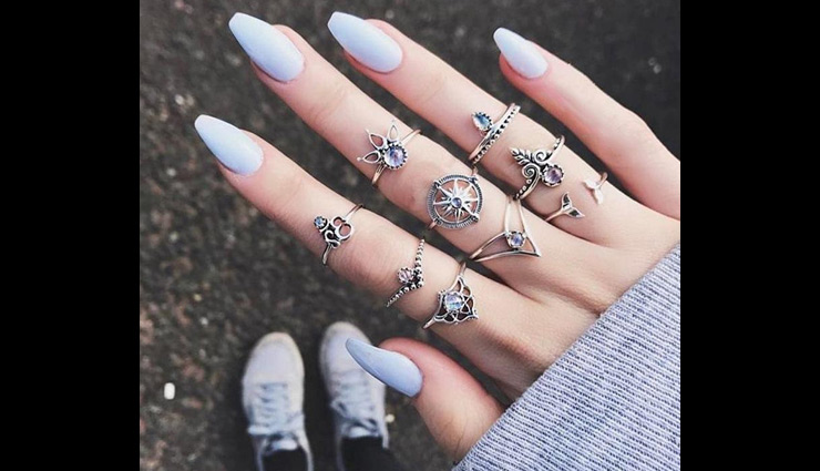 इस तरह करें हाथ की अंगूठी का चुनाव, देगी आपको आकर्षक लुक 