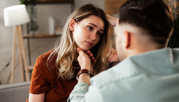 signs to stay in a relationship,should i stay or leave my partner?,relationship advice on staying together,reasons to stay in a relationship,when to stay in a relationship,long-term relationship survival tips,emotional investment in relationships,commitment and trust in relationships,why couples should stay together,trust,honesty,and love in marriage