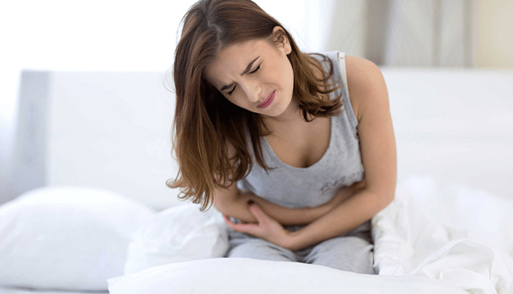 पेट से जुडी समस्याओं से छुटकारा दिलाता है हंसासन, जाने और फायदे