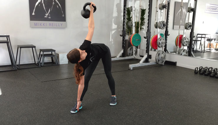 stomach exercises,shot put,elbow plank,the side elbow plank,the reverse curl,the windmill,Health tips,fitness tips,exercises for strong stomach