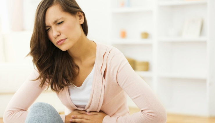 पेट में पनपती है ये 5 बीमारियां, जानें इन्हें दूर करने के घरेलू नुस्खे 