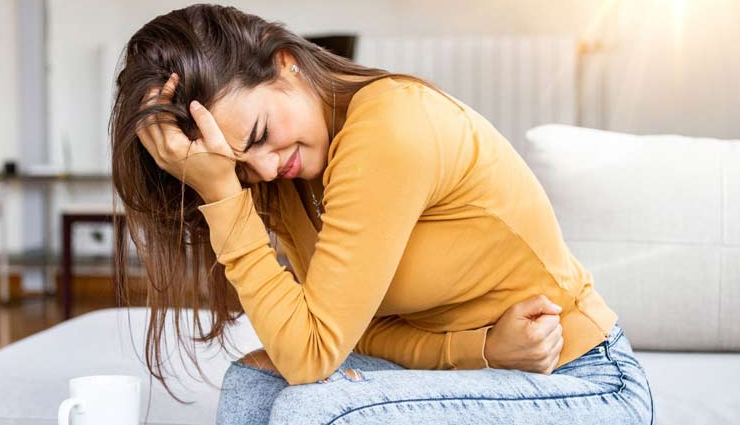 green tea side effects,excessive green tea consumption,side effects of drinking too much green tea,negative effects of excessive green tea intake,risks of consuming too much green tea,health complications from excessive green tea consumption,overconsumption of green tea and its side effects,green tea drawbacks and risks,excessive green tea consumption risks,green tea overuse side effects