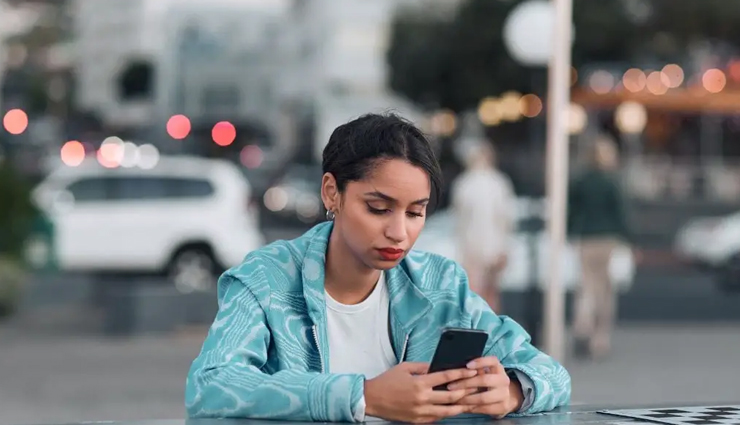 knowing when to stop texting a guy,signs to stop texting a guy,when to end texting with a guy,tips for knowing when to stop messaging a guy,red flags to stop texting a guy,setting boundaries with texting a guy,recognizing when communication has run its course with a guy,knowing when to move on from texting a guy,when to give up on texting with a guy,understanding when it is time to stop texting a guy