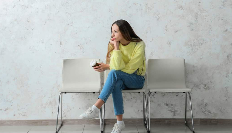 when to stop waiting for him to propose,tips for relationship decisions,waiting for proposal signs,should i wait for marriage proposal,relationship advice,stop waiting for proposal,deciding to move on in a relationship,waiting for commitment,signs he may never propose,relationship expectations,proposal timing,relationship and marriage decisions,love and commitment