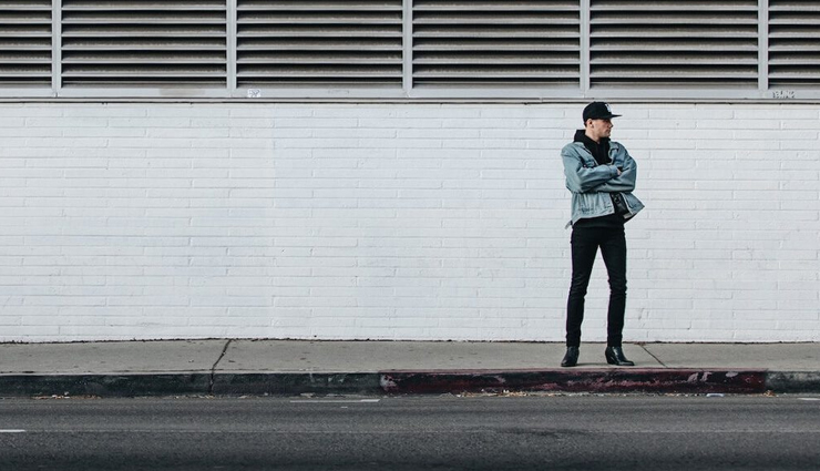 when to stop waiting for him to propose,tips for relationship decisions,waiting for proposal signs,should i wait for marriage proposal,relationship advice,stop waiting for proposal,deciding to move on in a relationship,waiting for commitment,signs he may never propose,relationship expectations,proposal timing,relationship and marriage decisions,love and commitment