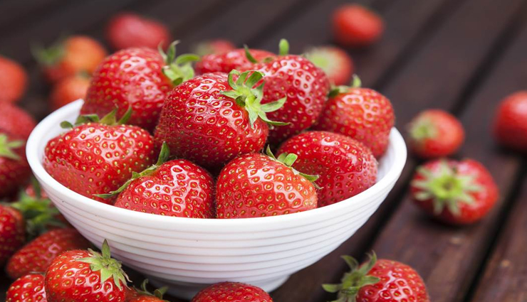 food scrubs,home made food scrubs,scrubs for skin,skin care tips,beauty tips