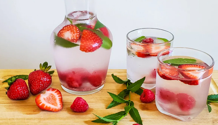 infused water,flavored water,hydration drinks,infused water recipes,healthy drinks,fruit infused water,herb infused water,summer drinks,detox water,spa water,low calorie drinks,natural drinks,refreshing drinks,non-alcoholic drinks,homemade infused water,vitamin water,water with fruit and herbs,cool drinks,weight loss drinks,healthy hydration