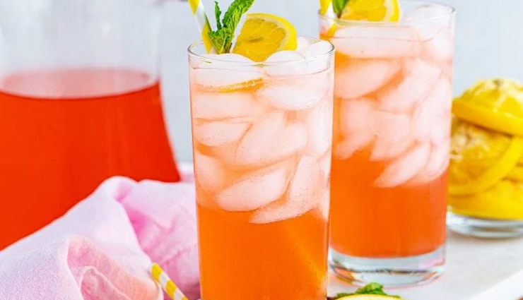classic strawberry lemonade,hunger struck,food
