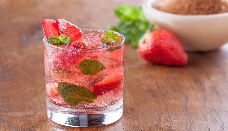 लॉकडाउन रेसिपी : स्ट्रॉबेरी मोजितो ड्रिंक से मिलेगी गर्मियों में राहत