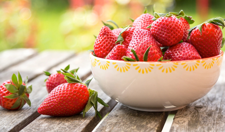delicious strawberry mousse,food,easy recipe