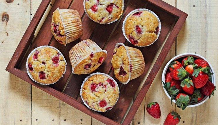 eggless strawberry muffin,eggless strawberry muffin recipe,hunger struck,food,easy reicpes