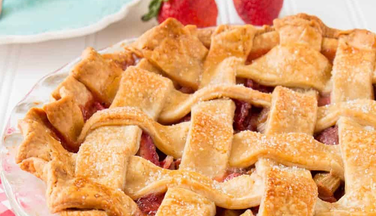 strawberry rhubarb pie with extra flaky pie crust,hunger struck,food