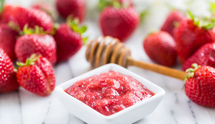 home made strawberrys face mask,strawberrys face mask,home remedies,skin care tips,beauty tips,face mask for glowing skin