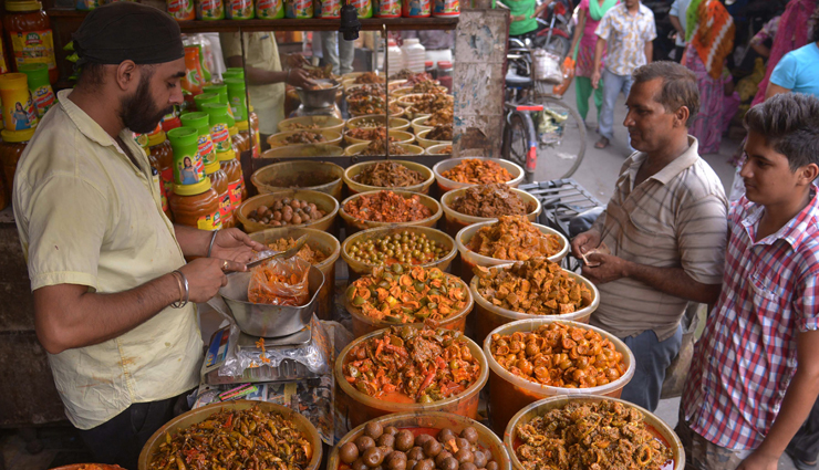 street food in india,best street food destinations in india,street food places in india,indian street food,top cities for street food,must-visit places for street food,food lovers india,vada pav,momos,jalebis,street food tour india,famous street food destinations