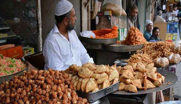 street food in india,cities for street food in india,india,kolkata,lucknow,mumbai,hyderabad,amritsar