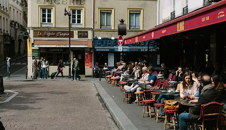 go to walking tours,go to walking tours around the world,famous street walking,basho tour,japan,gabriel garcia marquez tour in cartagena