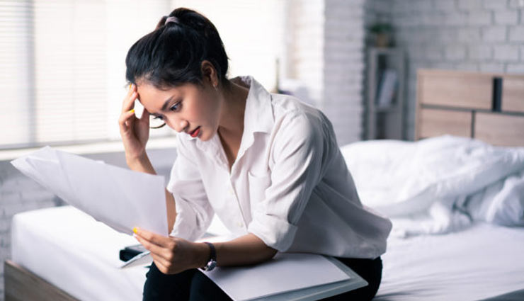 रिश्तों पर भारी पड़ता तनाव, महिलाएं ऐसे पाएं इससे निजात