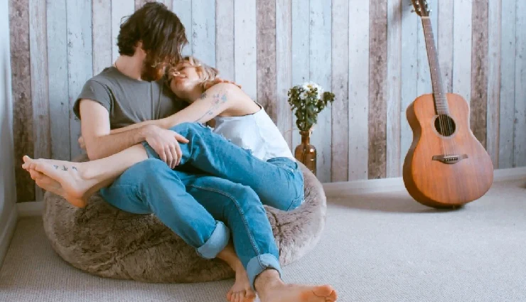 benefits of cuddling,health benefits of snuggling,oxytocin release,reduce stress through cuddling,emotional bonding tips,cuddle therapy,mental health benefits of touch,relationship intimacy tips,cuddle chemistry,stress relief techniques