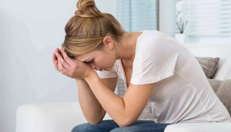 overthinking in relationships,signs of overthinking in love,how to stop overanalyzing partner,relationship anxiety tips,mental clarity in relationships,avoid overthinking with partner,overthinking effects on relationship,healthy relationship habits,manage relationship stress,stop overthinking your partner