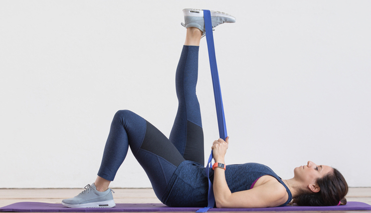 लगातार बैठने या खड़े रहने से होता है पैरों में दर्द, इन घरेलू उपायों को अपनाते हुए करें दूर leg pain home remedies,natural remedies for leg pain relief,how to get rid of leg pain at home,home treatments for leg pain,effective home remedies for leg pain,home remedies for sore legs,leg pain relief remedies at home,natural ways to alleviate leg pain,home remedies for muscle pain in legs,holistic solutions for leg pain at home